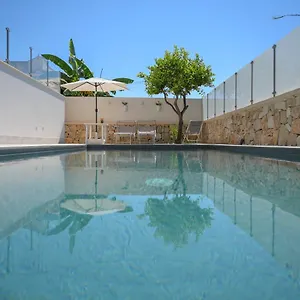 Carlotta Con Piscina Villa